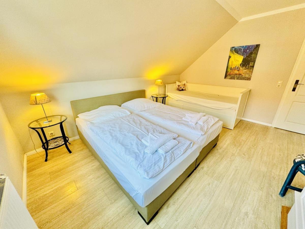 Ferienhaus Am Yachthafen, Strandgut Rostock